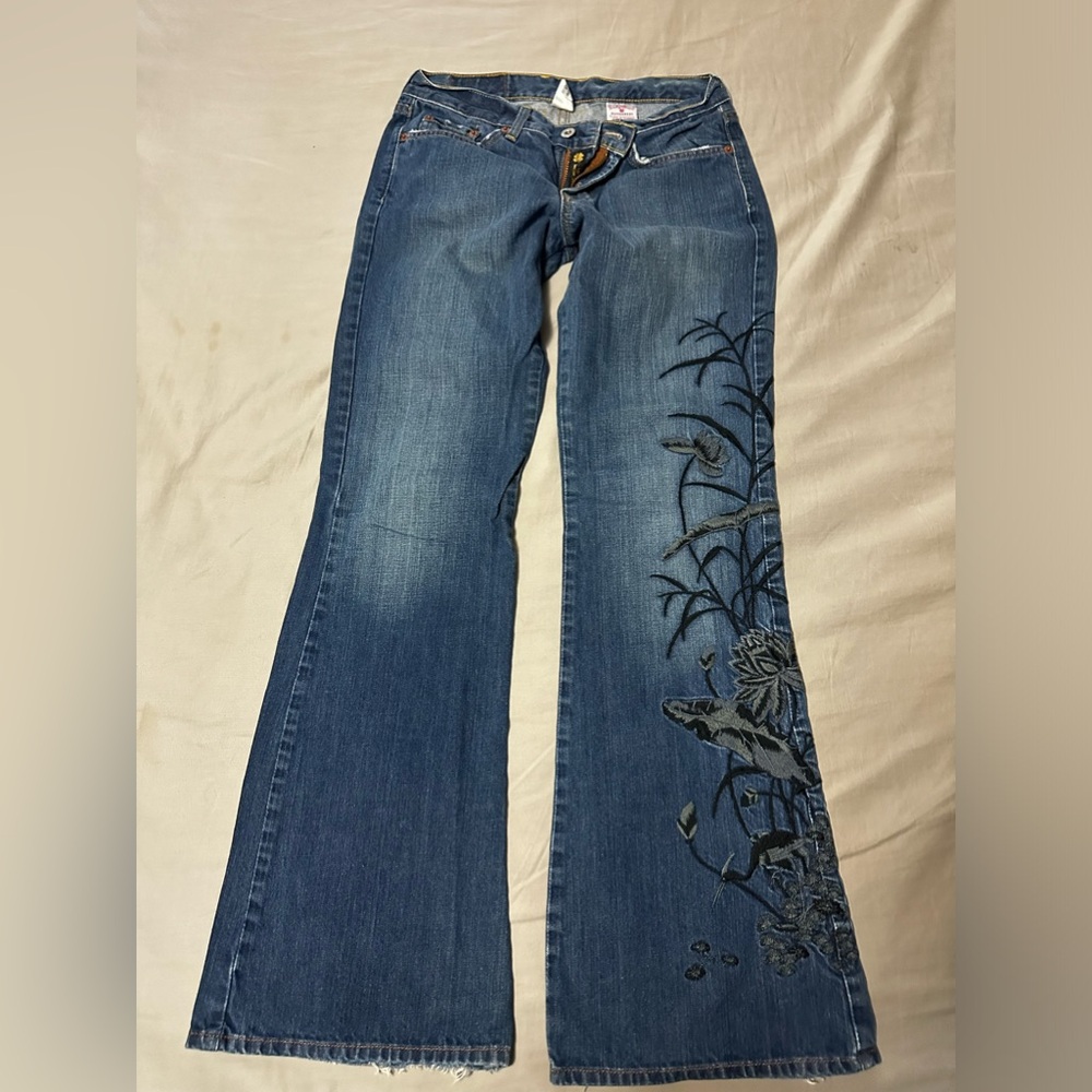 Women’s Lucky Brand Sweet n Low Denim Jeans with flower embroidered Size 27